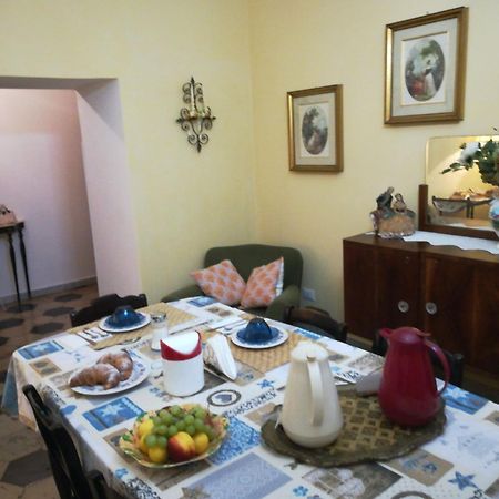 Angelina Antica Dimora Bed & Breakfast Terracina Exterior photo